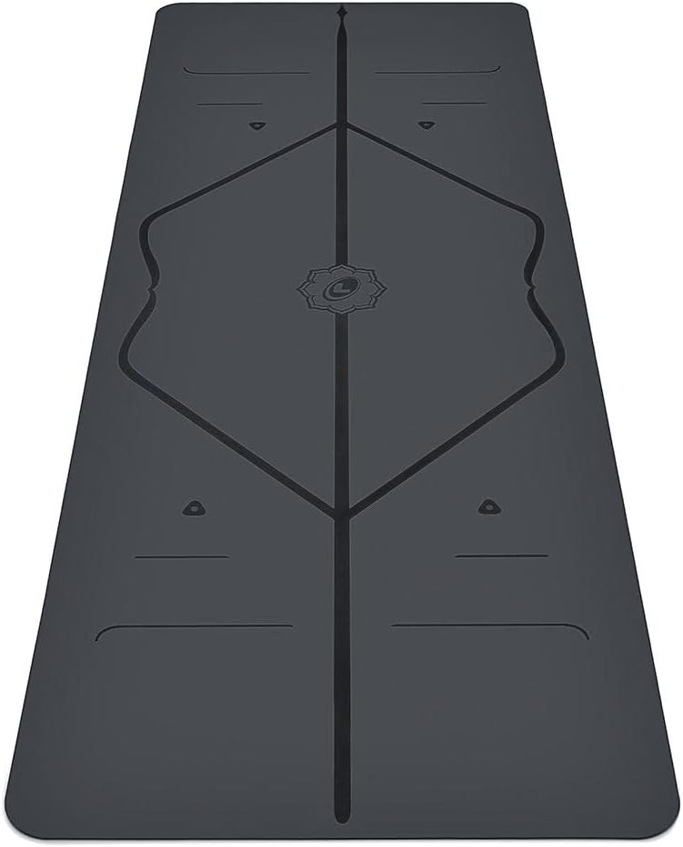 Liforme Yoga Mat: Patented Alignment, Warrior Grip