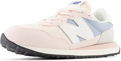 New Balance Women's Modern Sneaker: Stylish Comfort for All