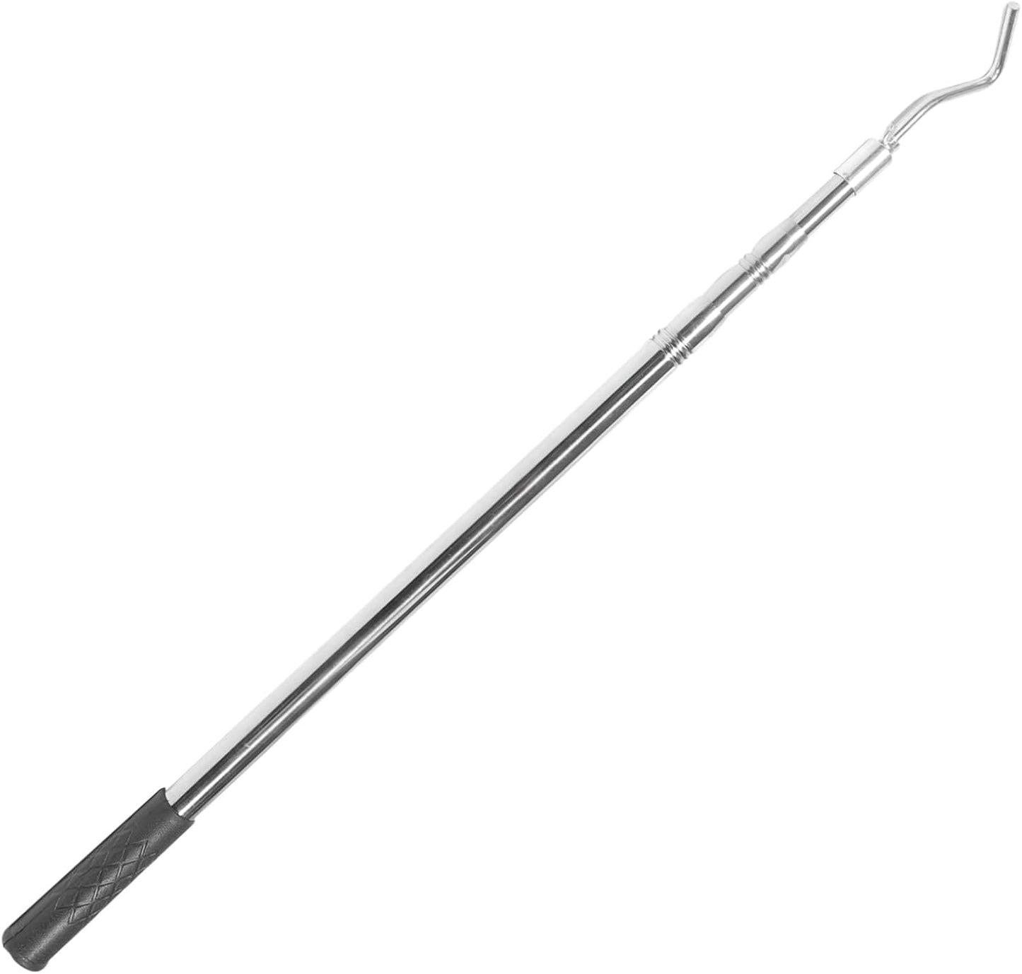 Easily Retrieve Discs with Portable Rod