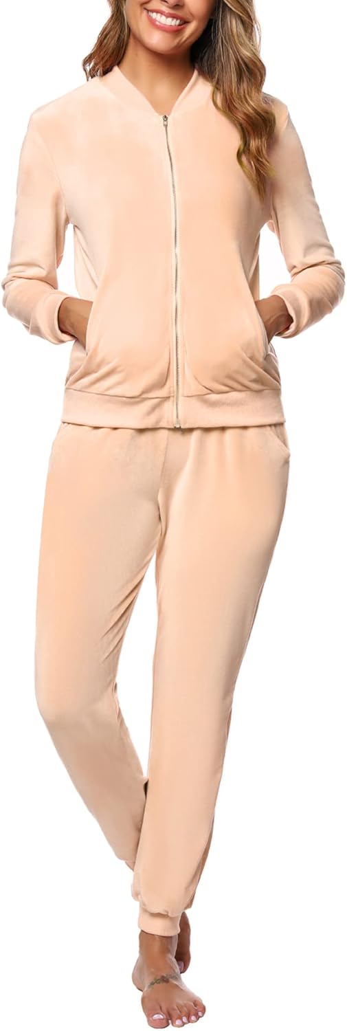Totatuit Velour Tracksuit Womens Sweatsuit Set for Cozy Style