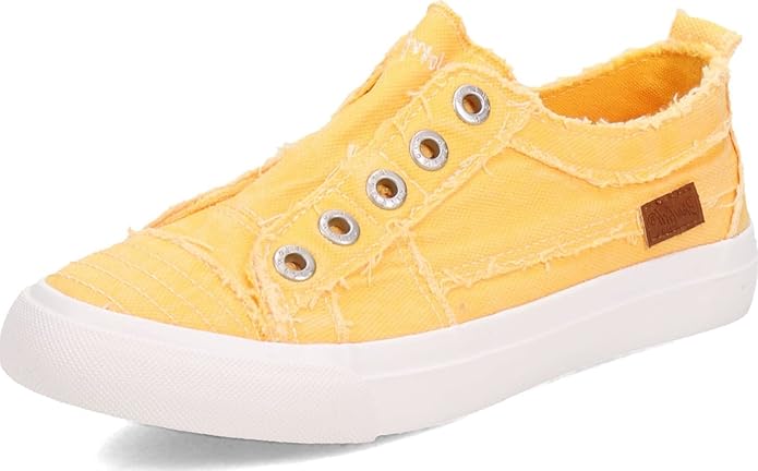 Blowfish Malibu Women's Play Canvas Sneaker: Stylish Comfort