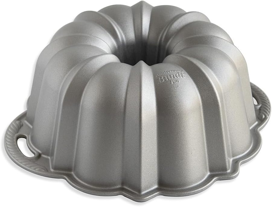 Nordic Ware Anniversary Bundt Pan for Perfect Cakes, 15 Cup