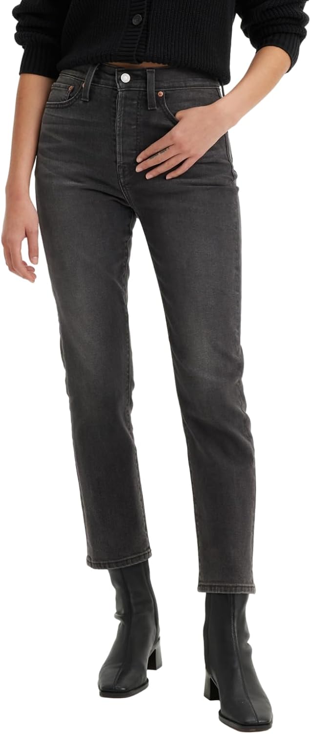 Levi's Women's Wedgie Straight Jeans for Ultimate Comfort