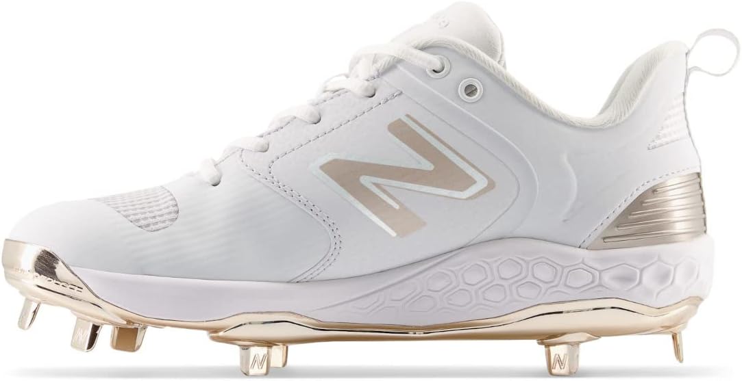 New Balance Women's Fresh Foam Velo V3 Softball Shoe Review