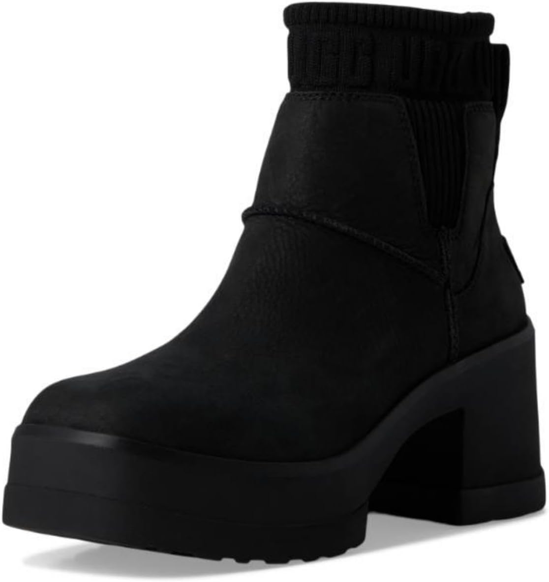 UGG Women's Moxy Chelsea Fashion Boot: Stylish Comfort for All