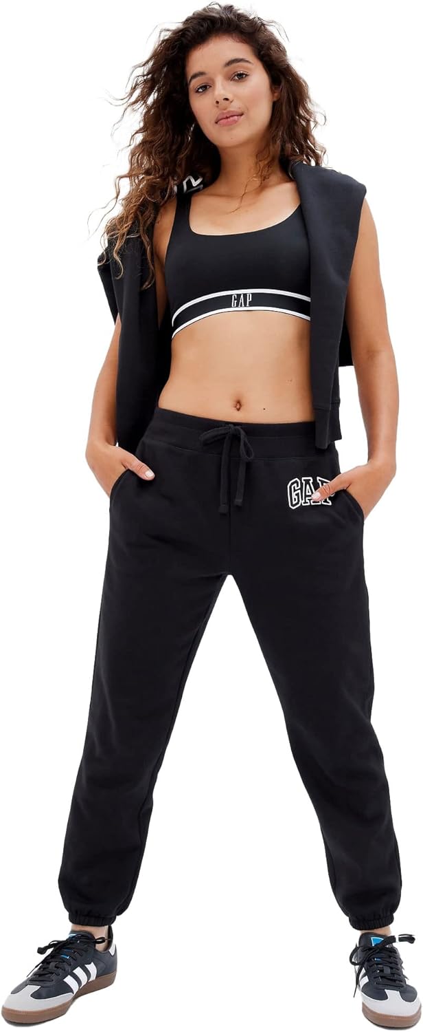 GAP Women's Logo Fleece Jogger: Classic Comfort and Style