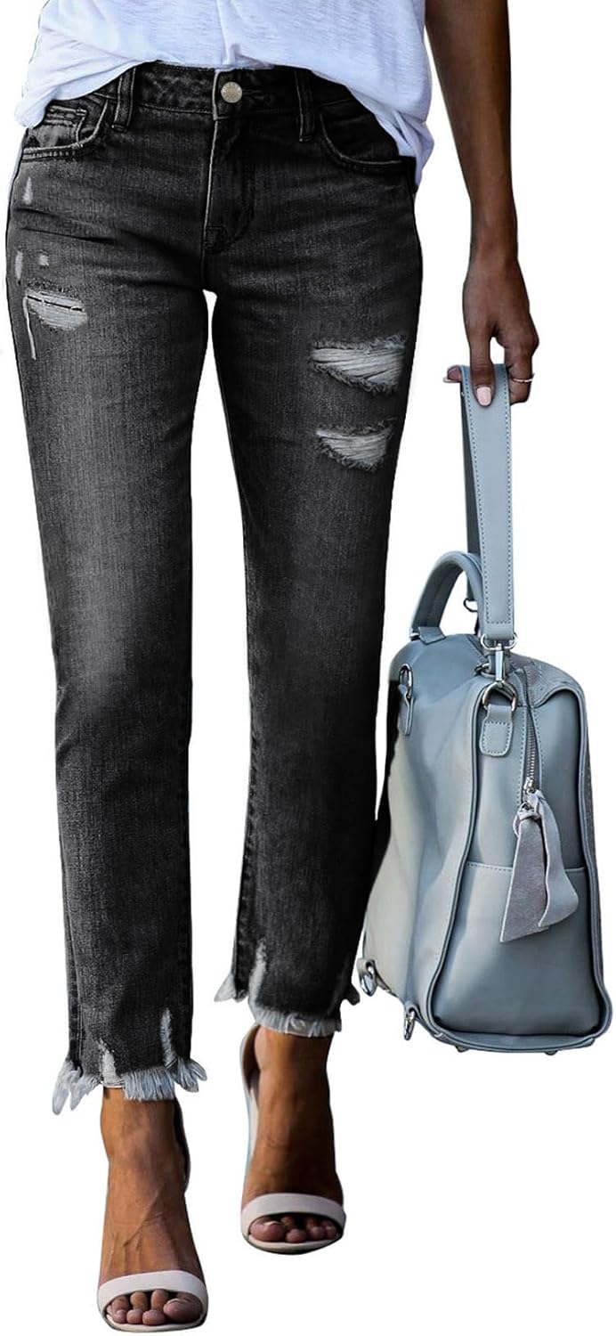 Trendy Women's Ripped Jeans for a Stylish Boyfriend Look