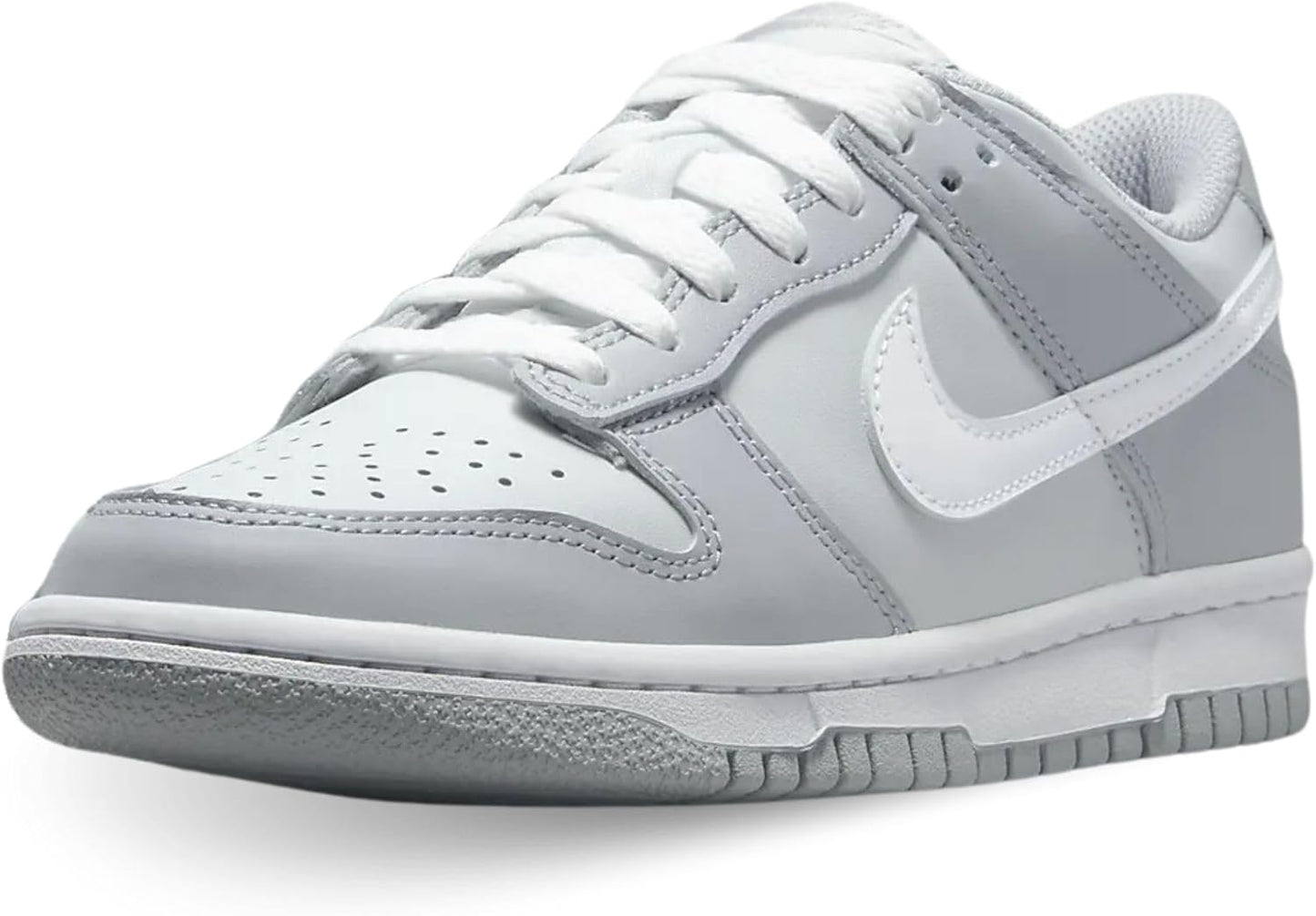 Nike Kid's Dunk Low Sneaker: Classic Style for Young Athletes