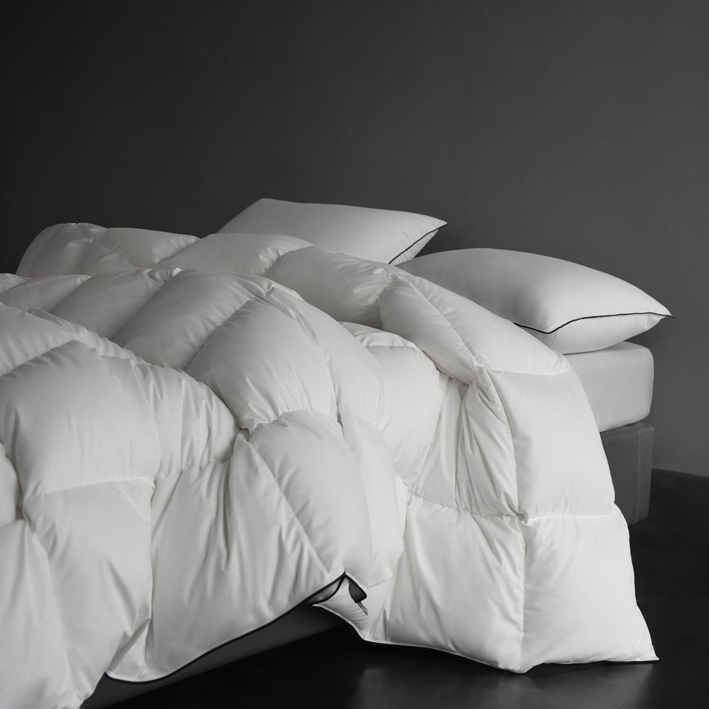 Luxurious 100% Hungarian White Goose Down Comforter for King Size