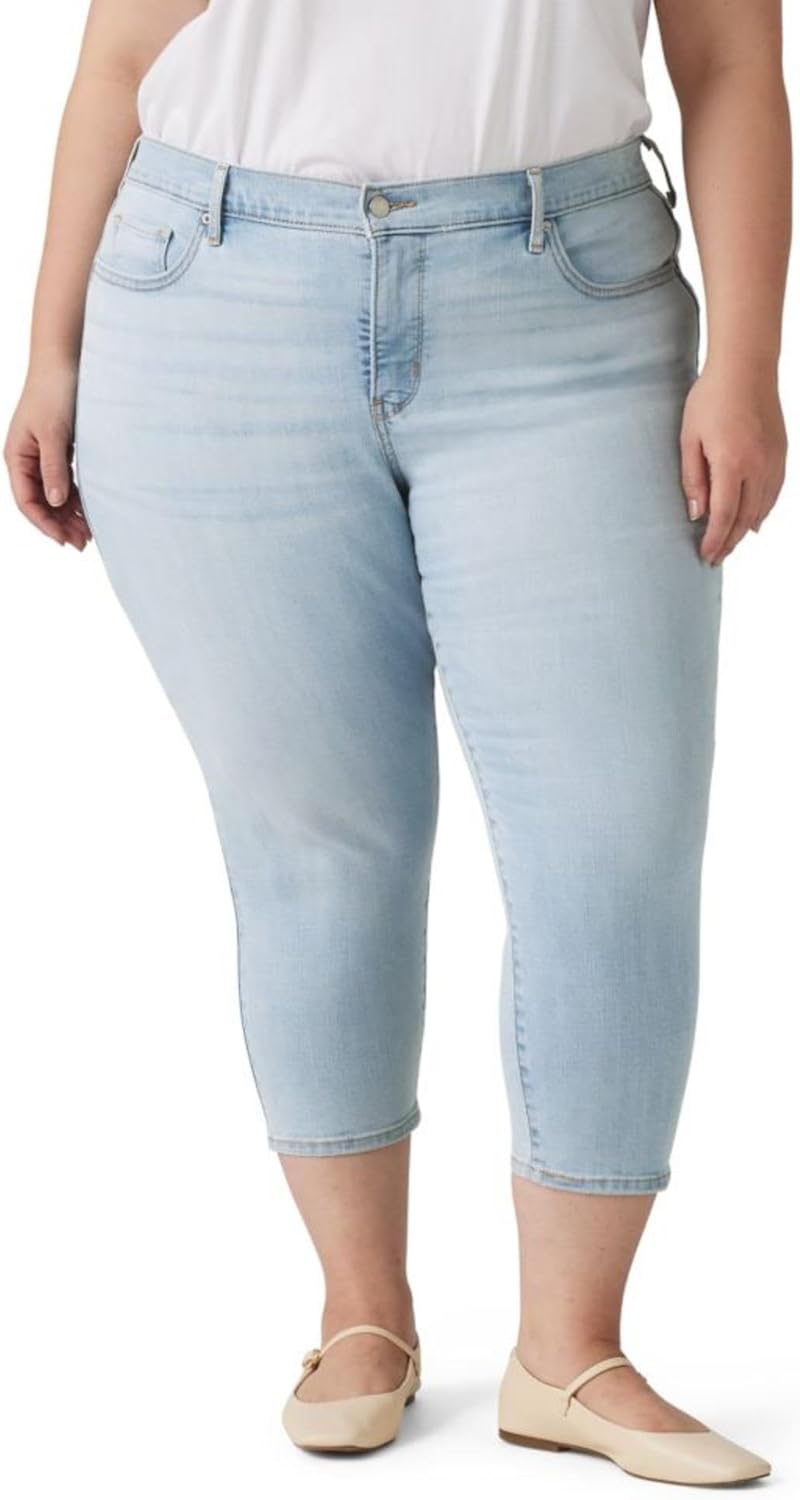 Levi's Women's 311 Shaping Capri Jeans for Ultimate Comfort