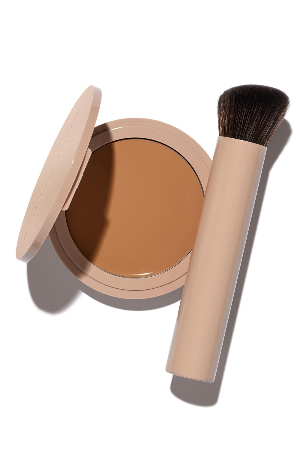 Long-Lasting Lightweight Foundation & Brush Duo for Flawless Skin