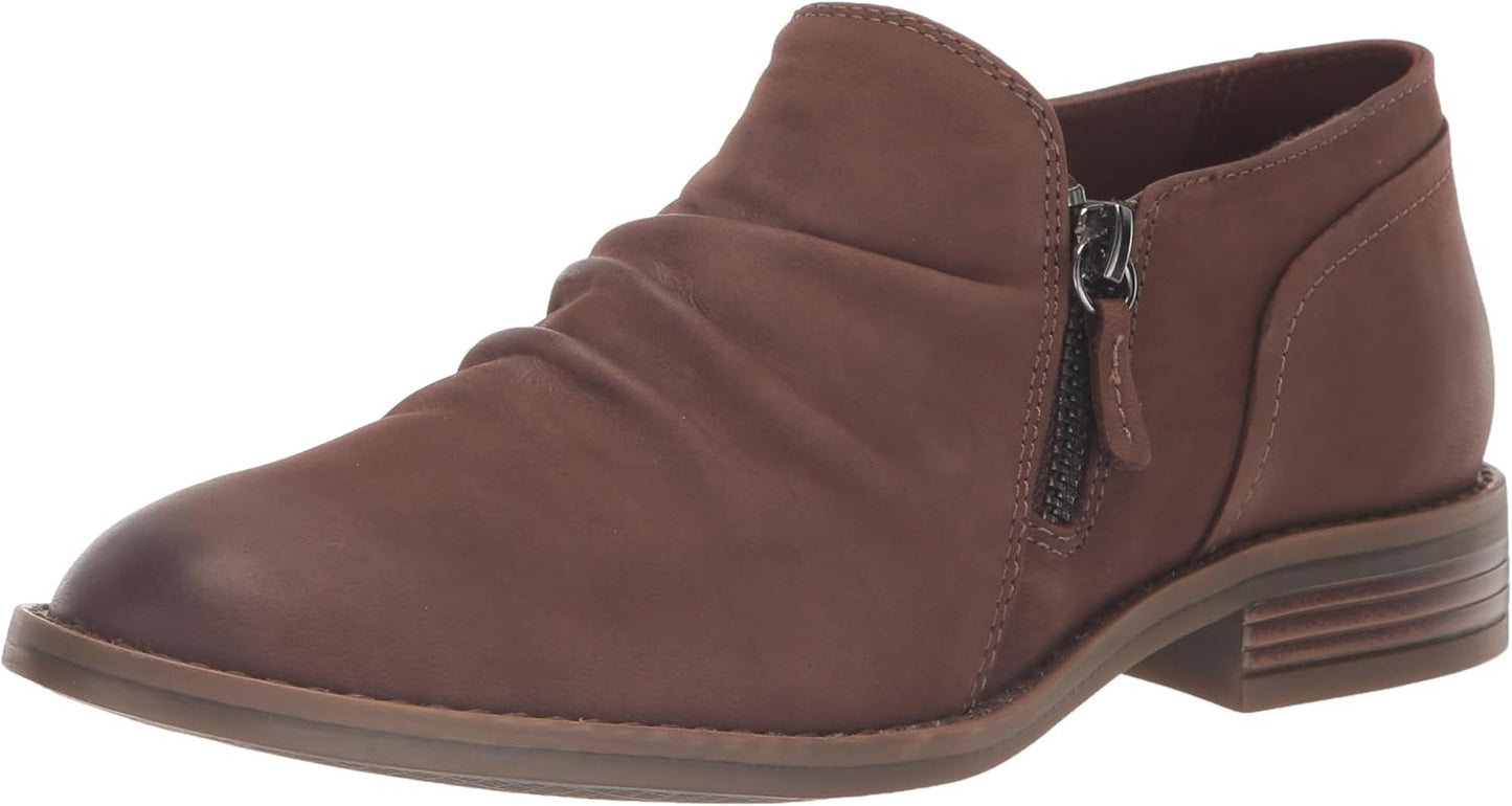 Clarks Women's Camzin Pace Flats for Ultimate Comfort and Style