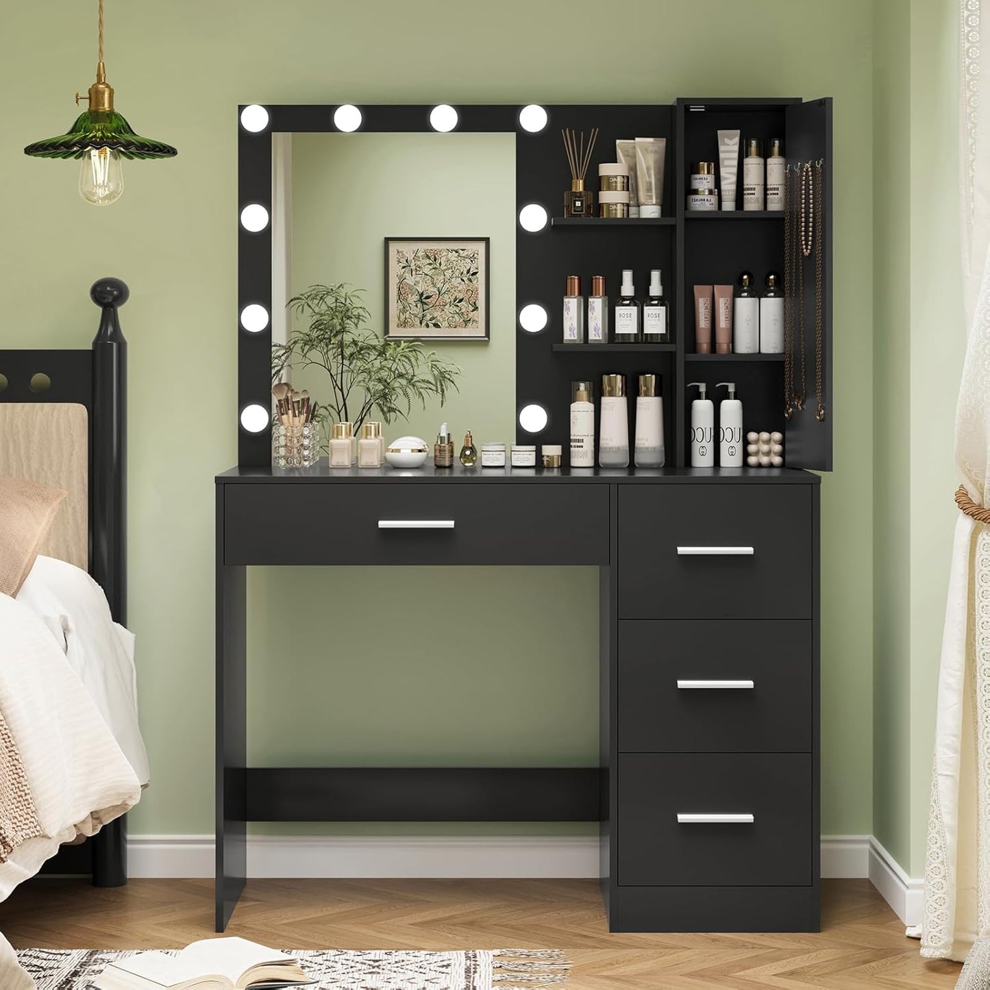 Illuminate Your Beauty with usikey Vanity Set