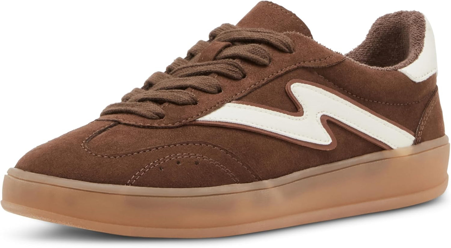 Madden Girl Women's Giia Sneaker: Stylish Comfort for Everyday Wear