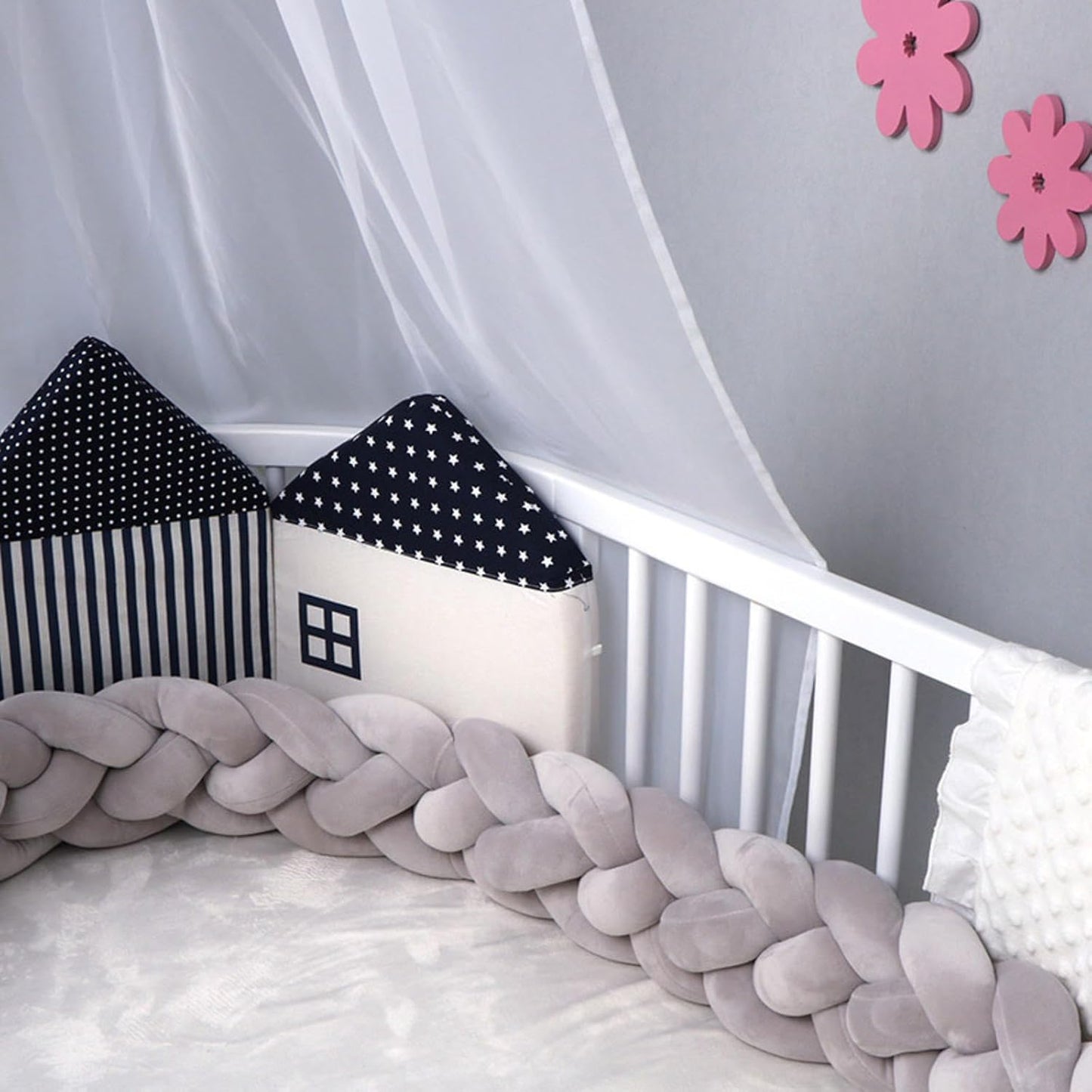 Updated Multi-Purpose Knot Pillow for Cribs and Cradles