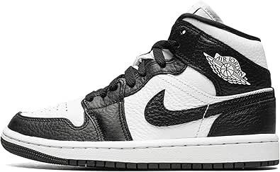Nike Women's Basketball Shoe: Stylish Performance and Comfort