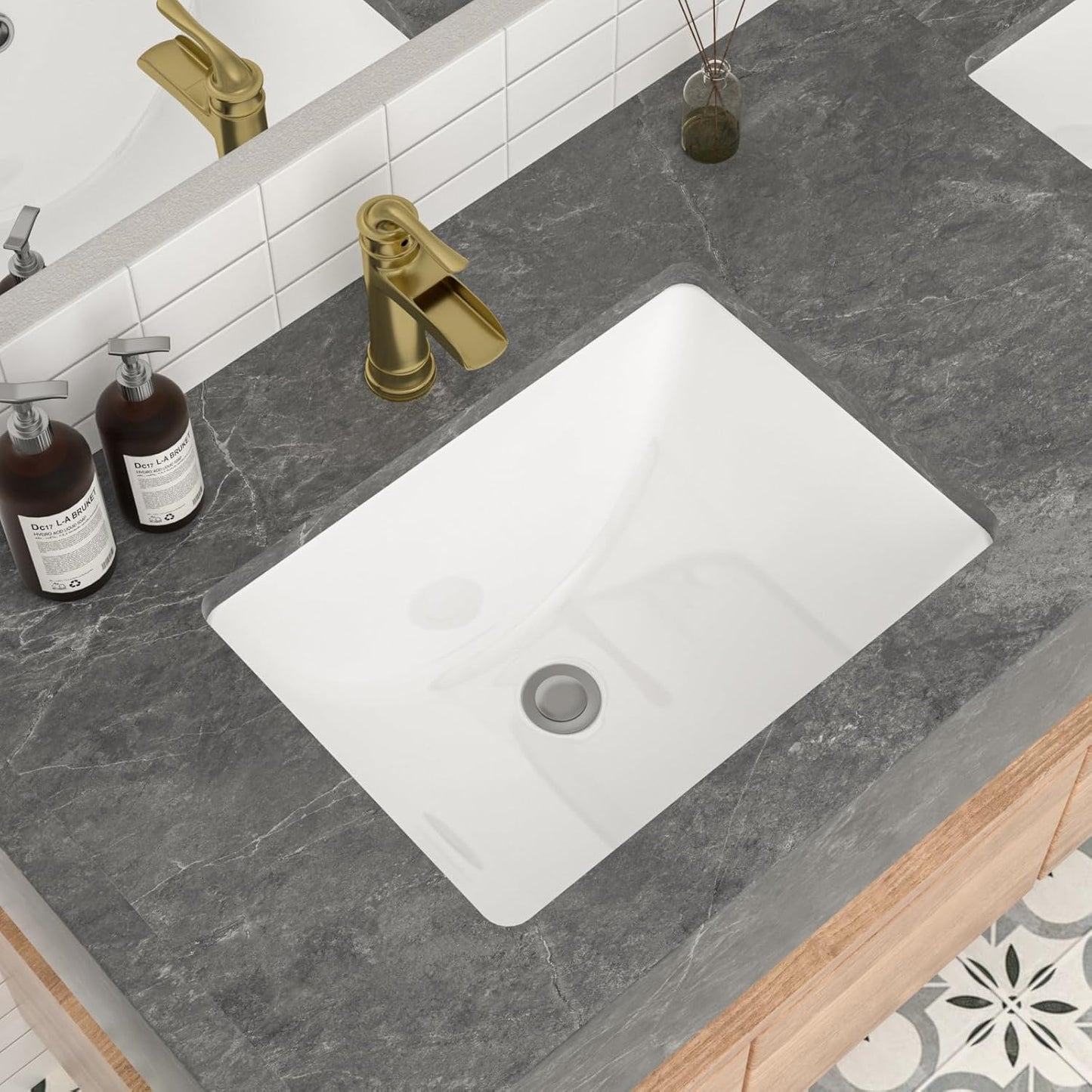 Mocoloo Undermount Bathroom Sink 21 x 15 Inch Rectangle Design