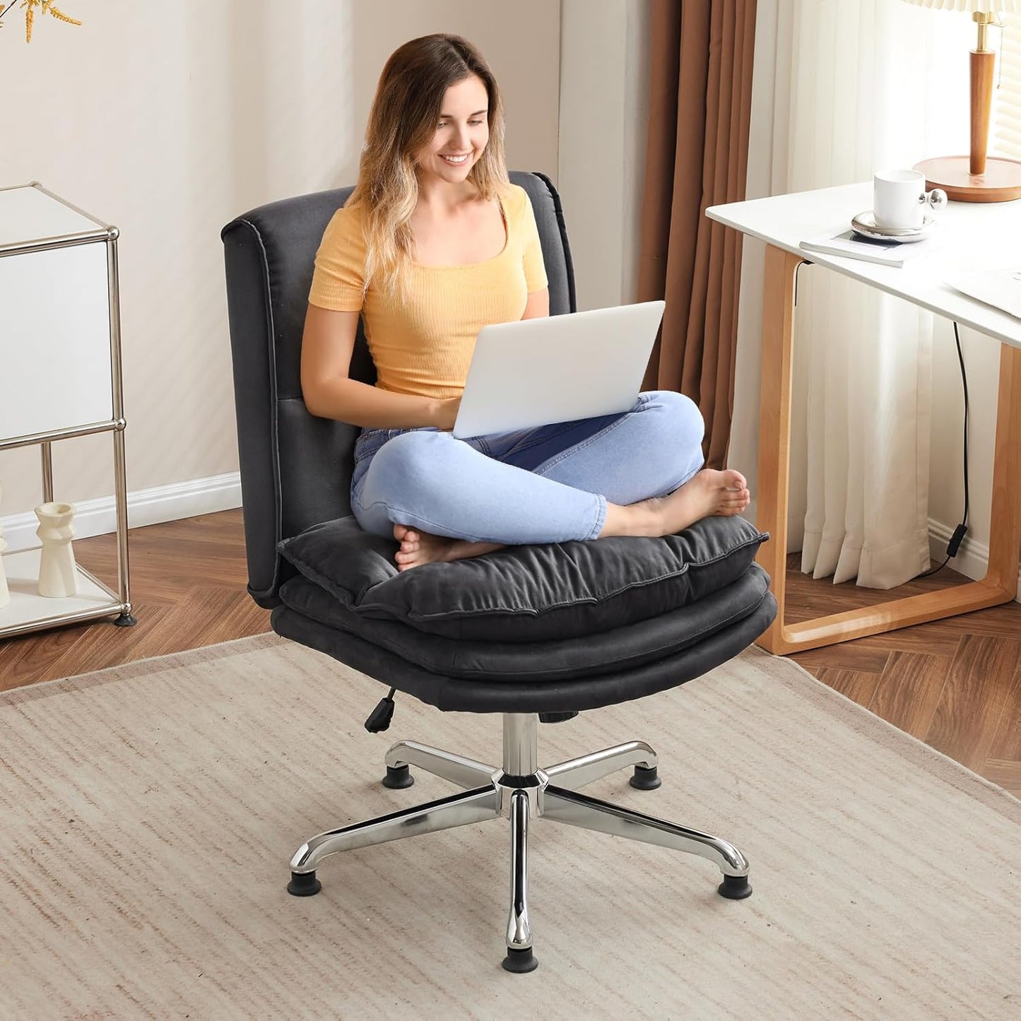 VINGLI Cloud Criss Cross Legged Chair for Ultimate Comfort