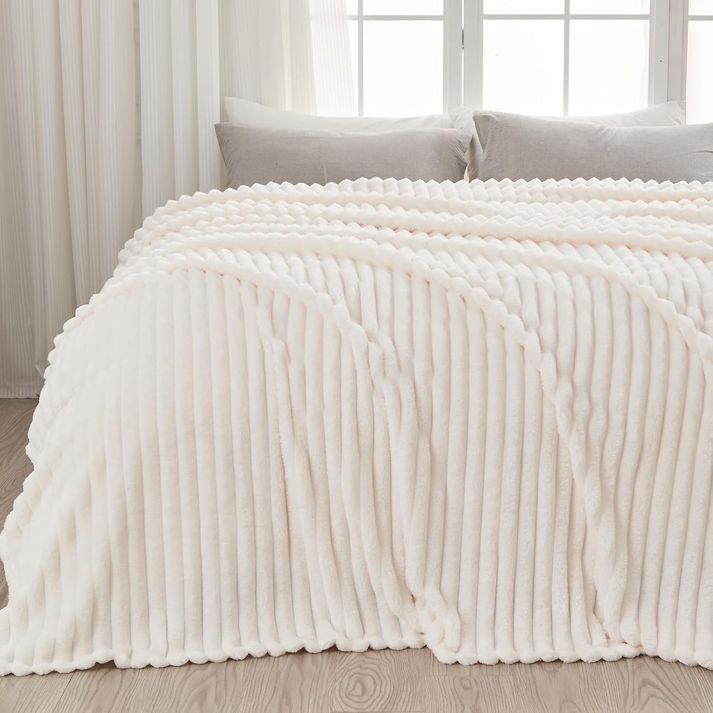 Super Soft Queen Blanket in Ivory for All Season Comfort
