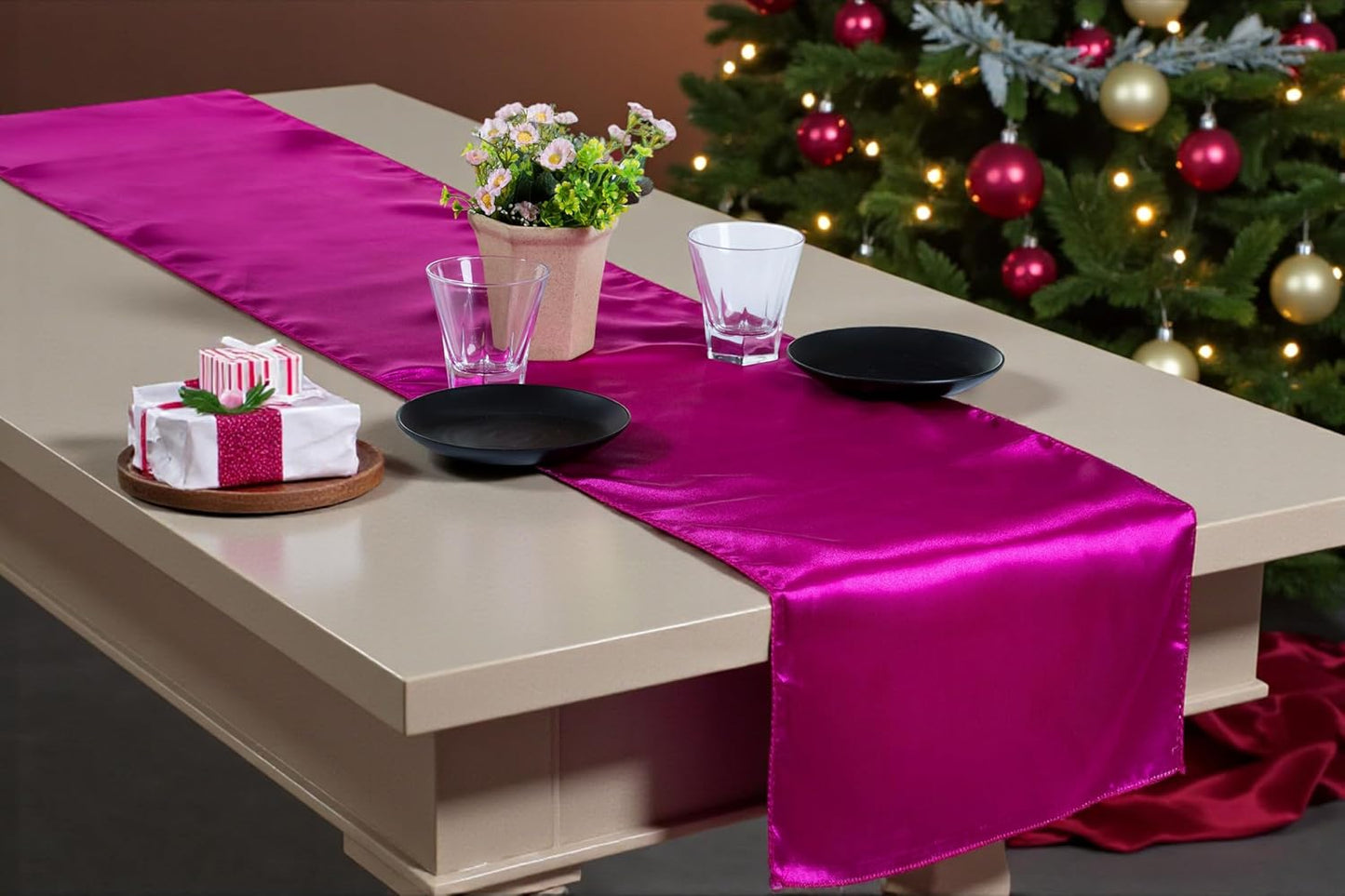 MDS Christmas Satin Table Runners - Luxurious 20 Pack Decor