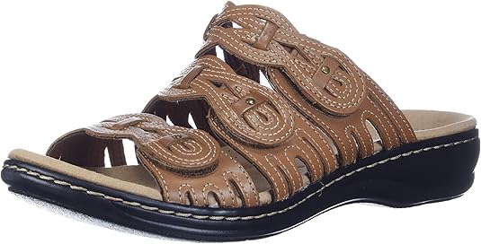 Clarks Women's Leisa Faye Sandal: Comfort and Style Combined