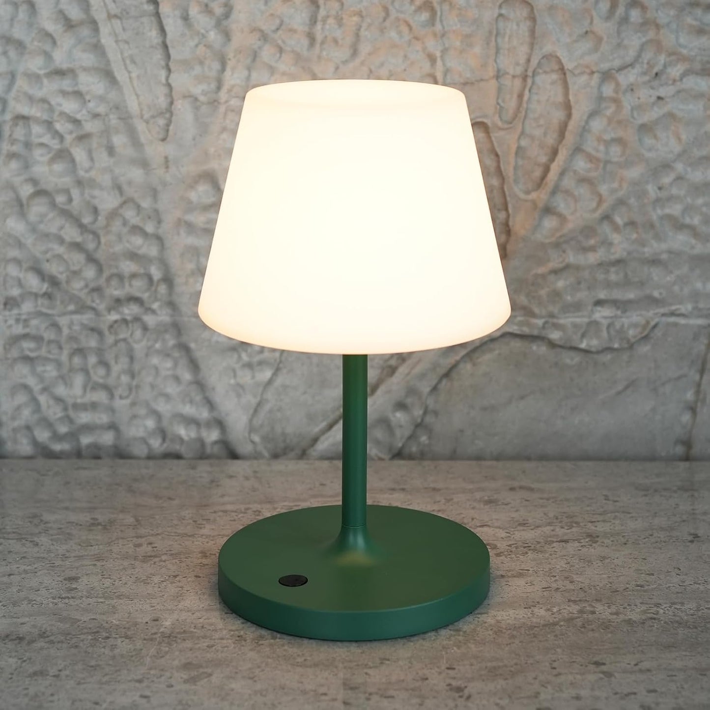 Outdoor Table Lamp with Touch Dimming and USB Rechargeable Battery