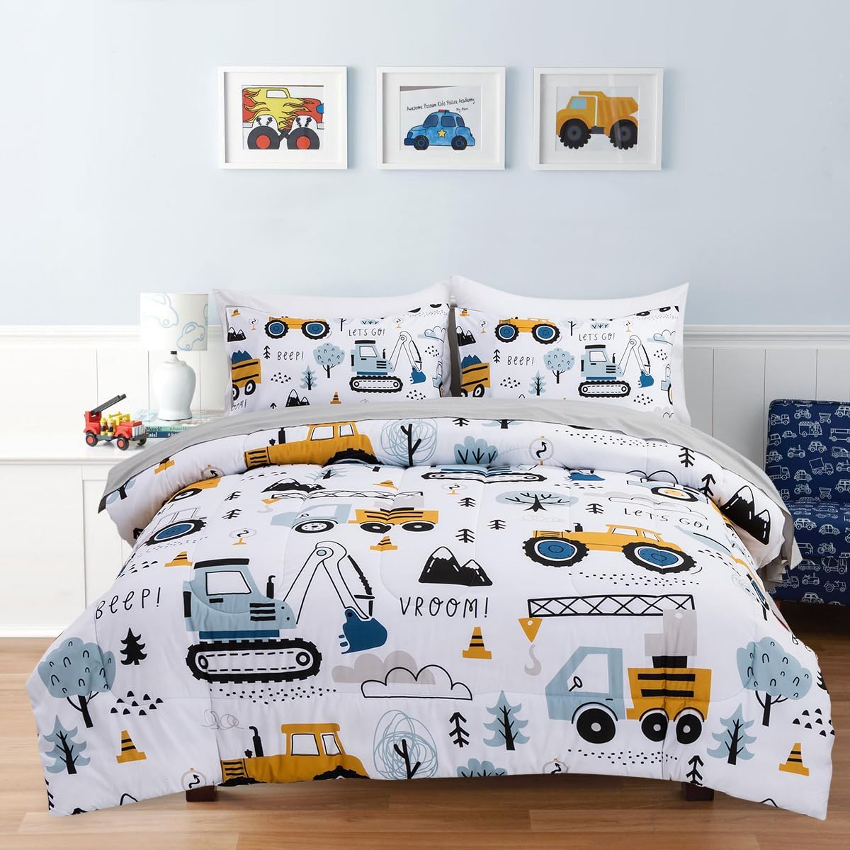 Boys 5-Piece Bedding Set with Excavator Print for Full Size Beds
