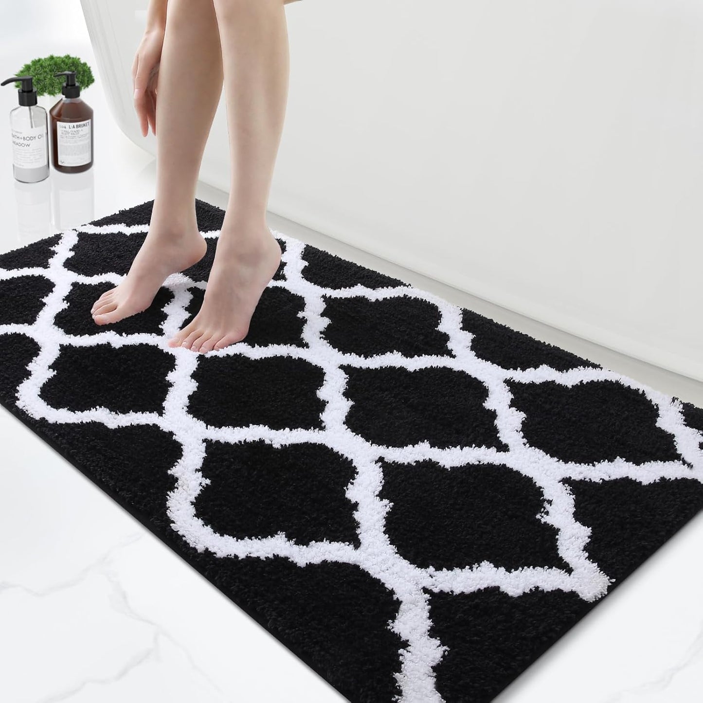 OLANLY Bathroom Rugs 47x24, Soft Microfiber Non-Slip Mat