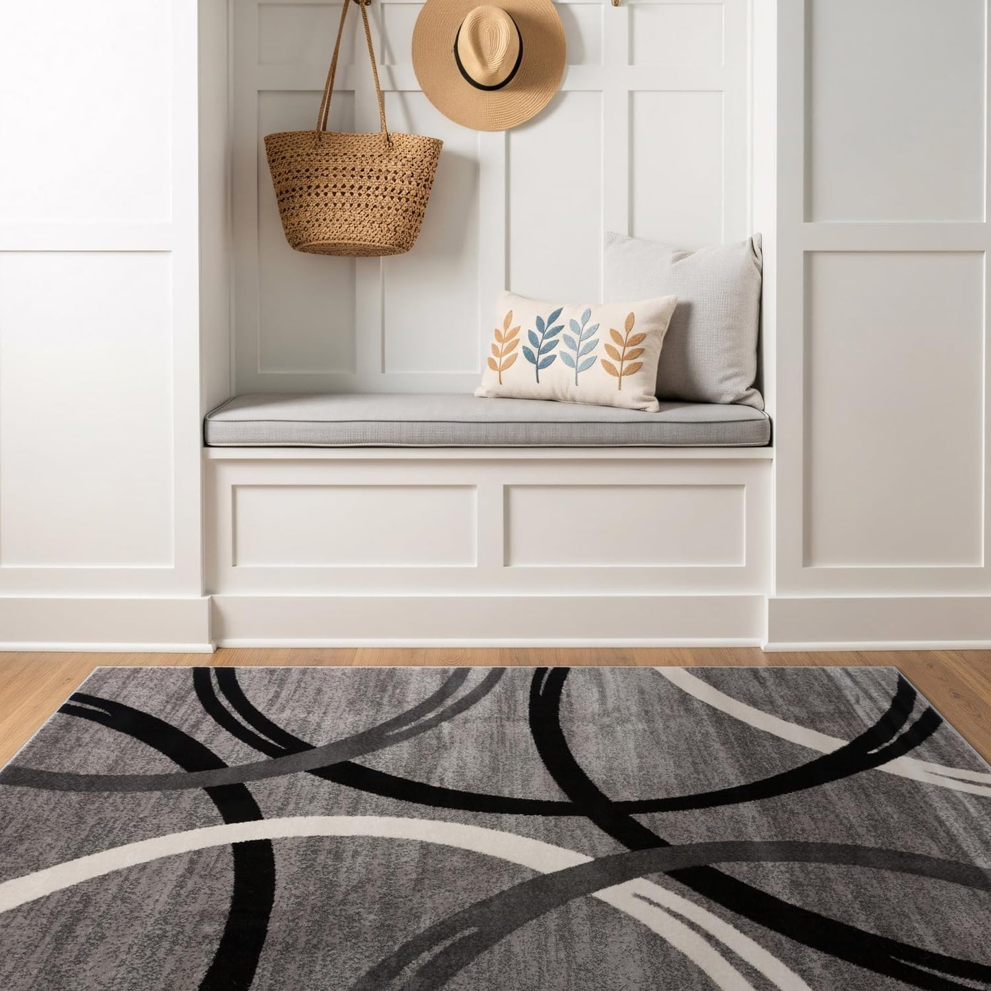 Wavy Circles Design Area Rug with Jute Backing for Style