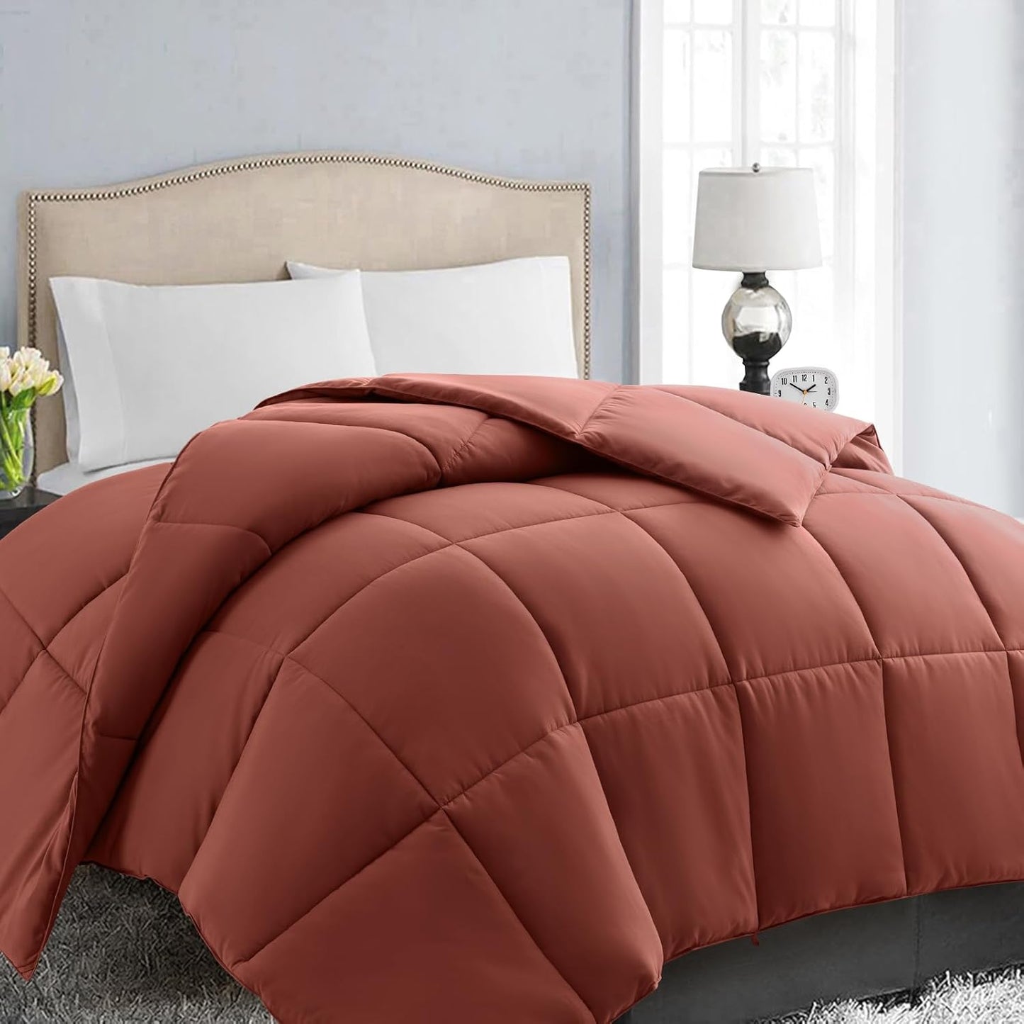 EASELAND Queen Size Down Alternative Comforter for All Seasons
