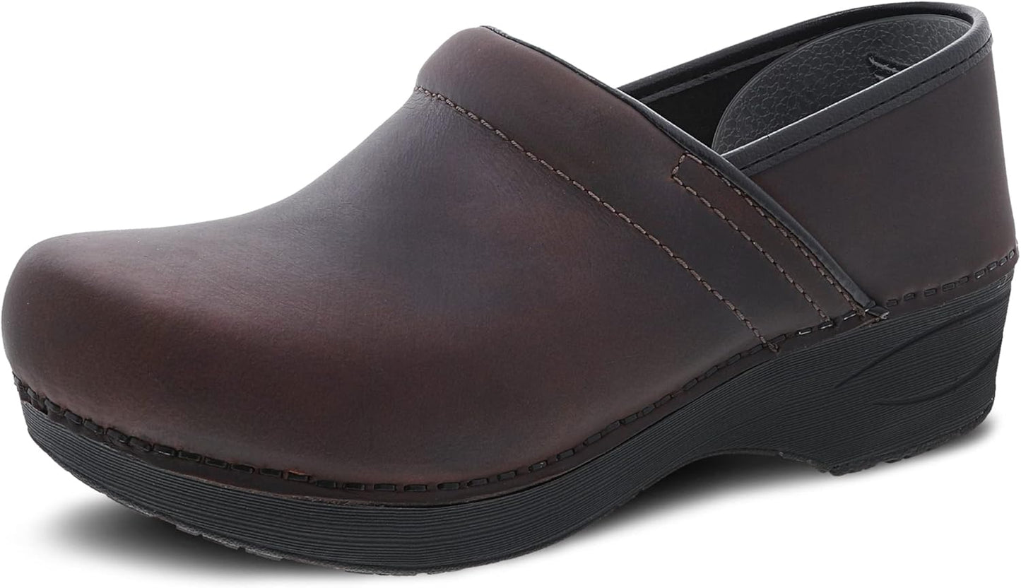 Dansko XP 2.0 Clogs for Comfort and Support in Long Shifts