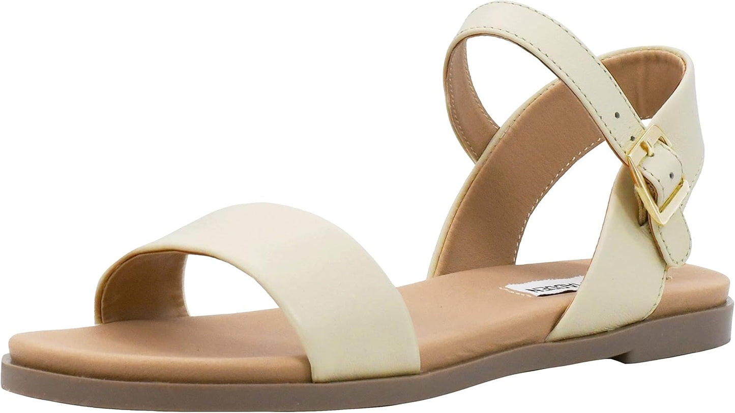 Steve Madden Women's Dina Flat Sandal: Stylish Comfort for All