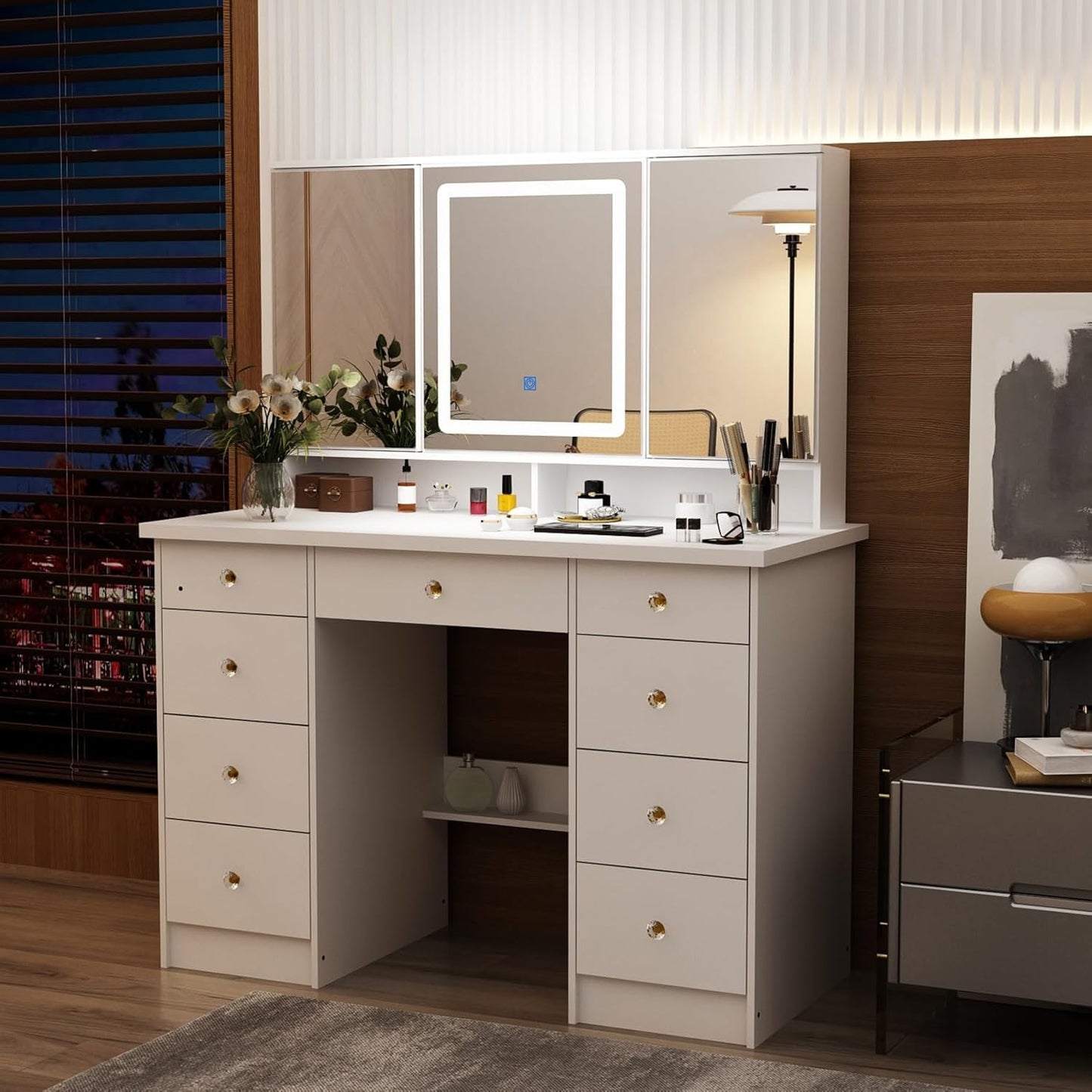 Illuminate Your Beauty with MOUMON Vanity Desk