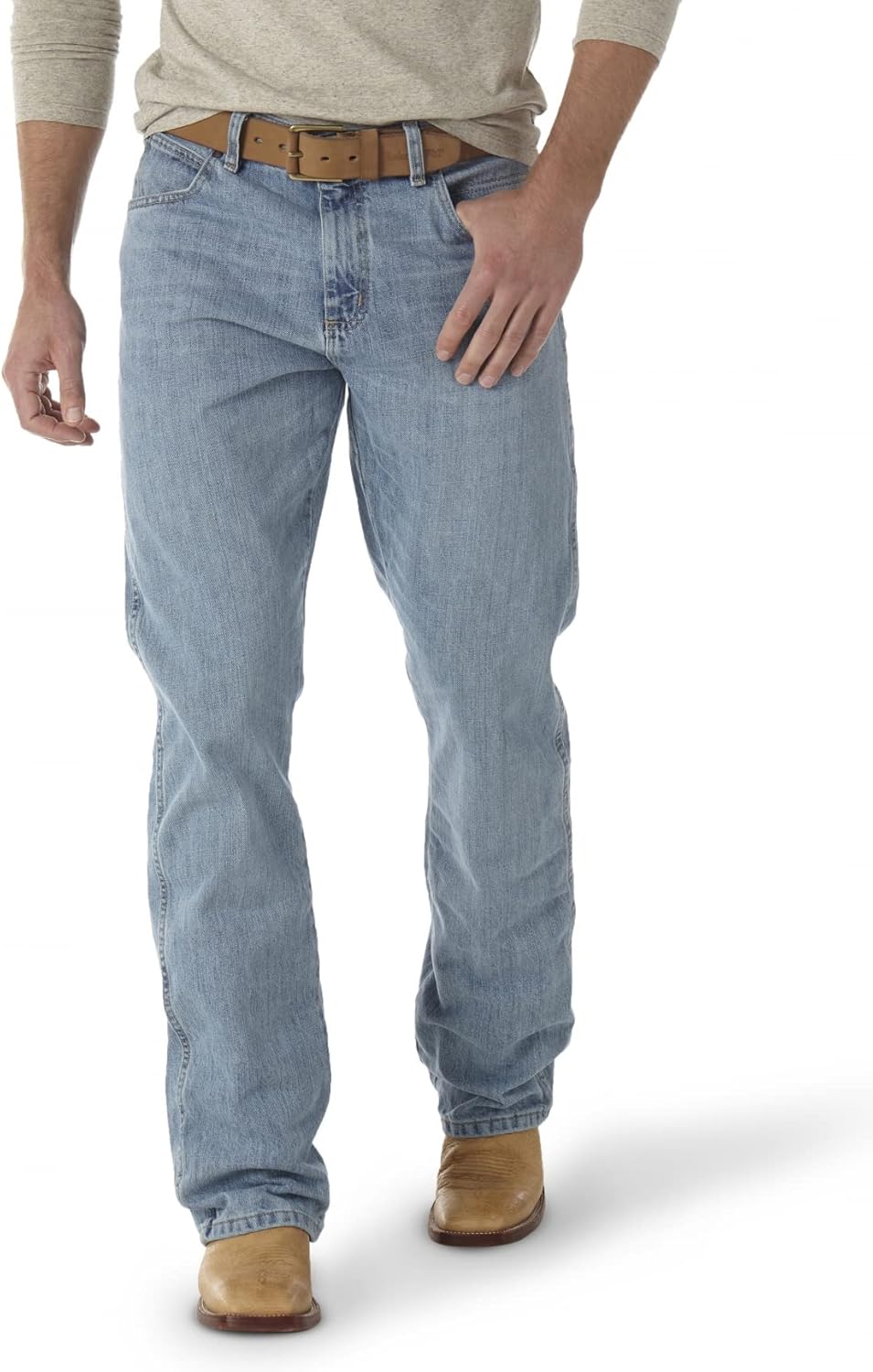 Wrangler Men's Retro Relaxed Fit Boot Cut Jean for Style