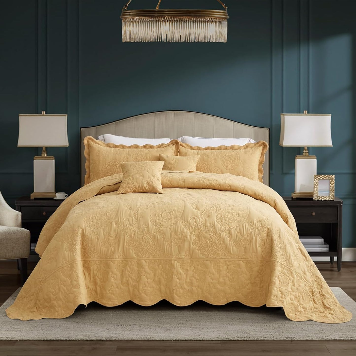 Oversized King Bedspread 138x122 Extra Wide Quilted Coverlet