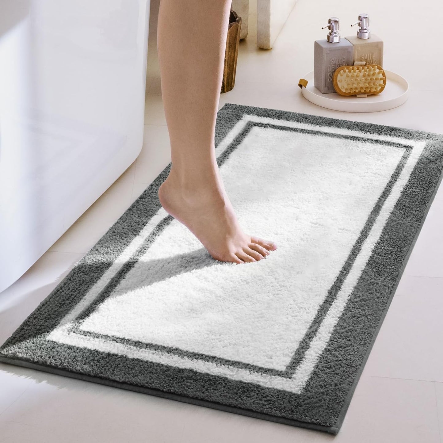 Microfiber Bathroom Rugs Non Slip Washable for Comfort and Safety