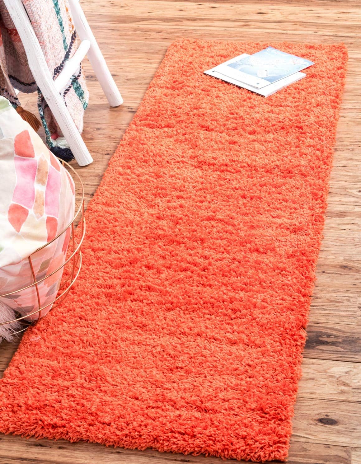 Unique Loom Solid Shag Collection Area Rug for Cozy Spaces