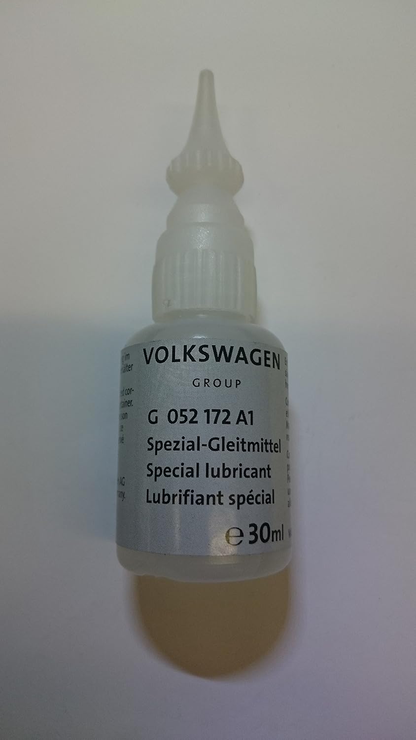 Automotive Lubricant 1L Bottle for Corrosion Protection