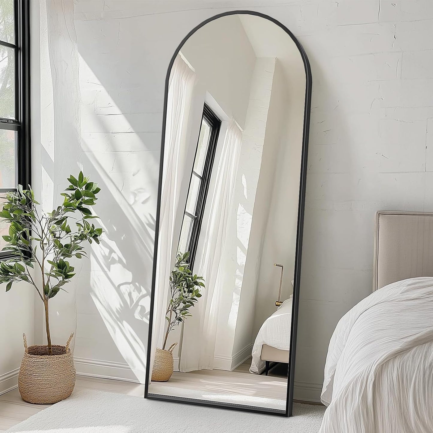 Arched Full Length Mirror with Aluminum Alloy Frame for Home