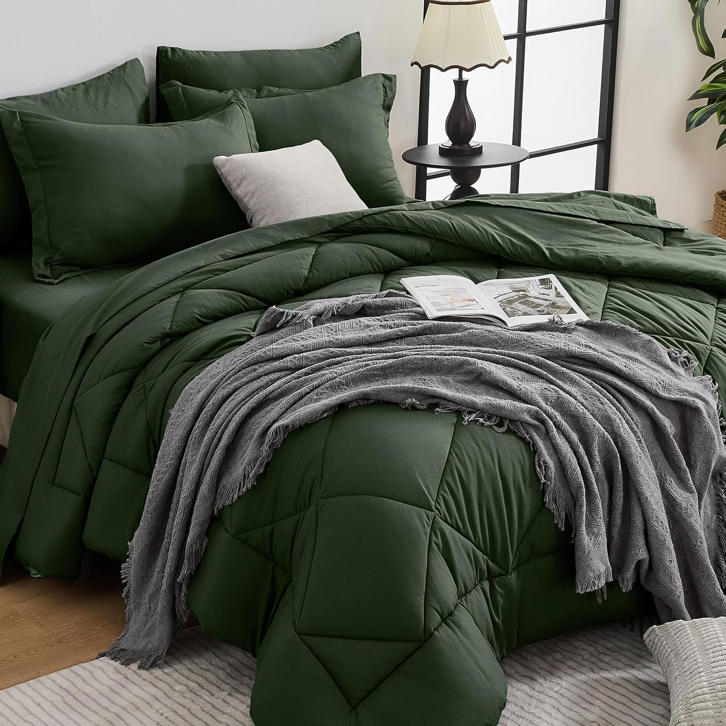 HEVUMYI Army Green Twin-XL Comforter Set - Soft Bedding Set