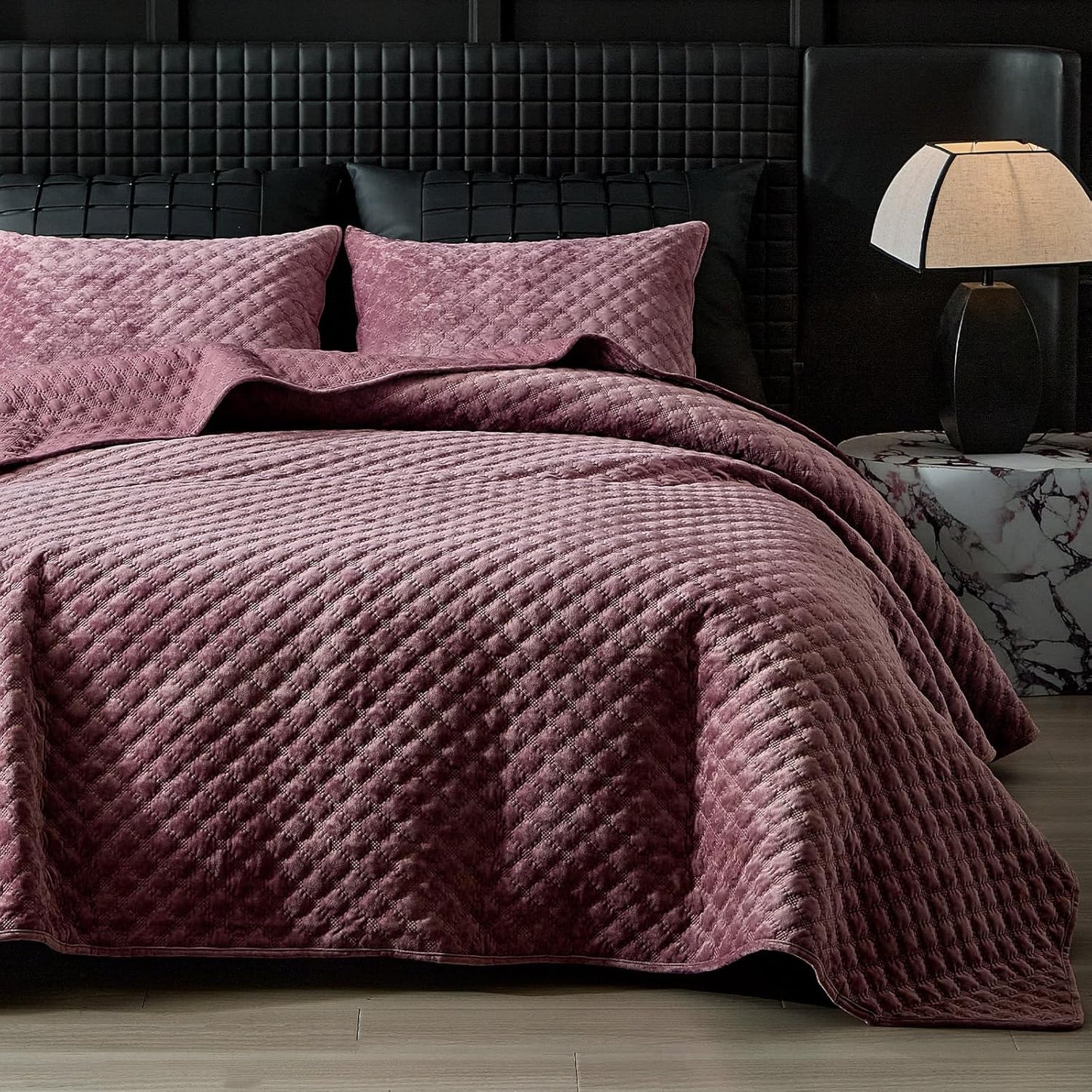 Luxury Velvet Quilt King Size Set for All Seasons in Purple