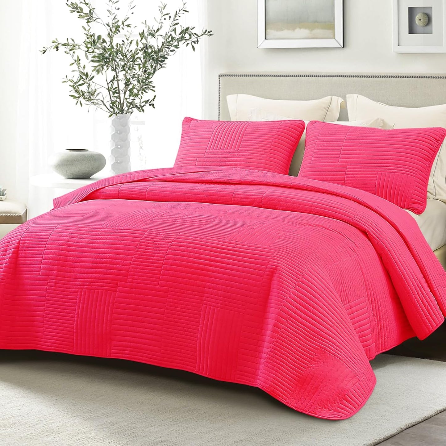 Ultra Soft King Quilt Bedding Set for All Seasons - Hot Pink
