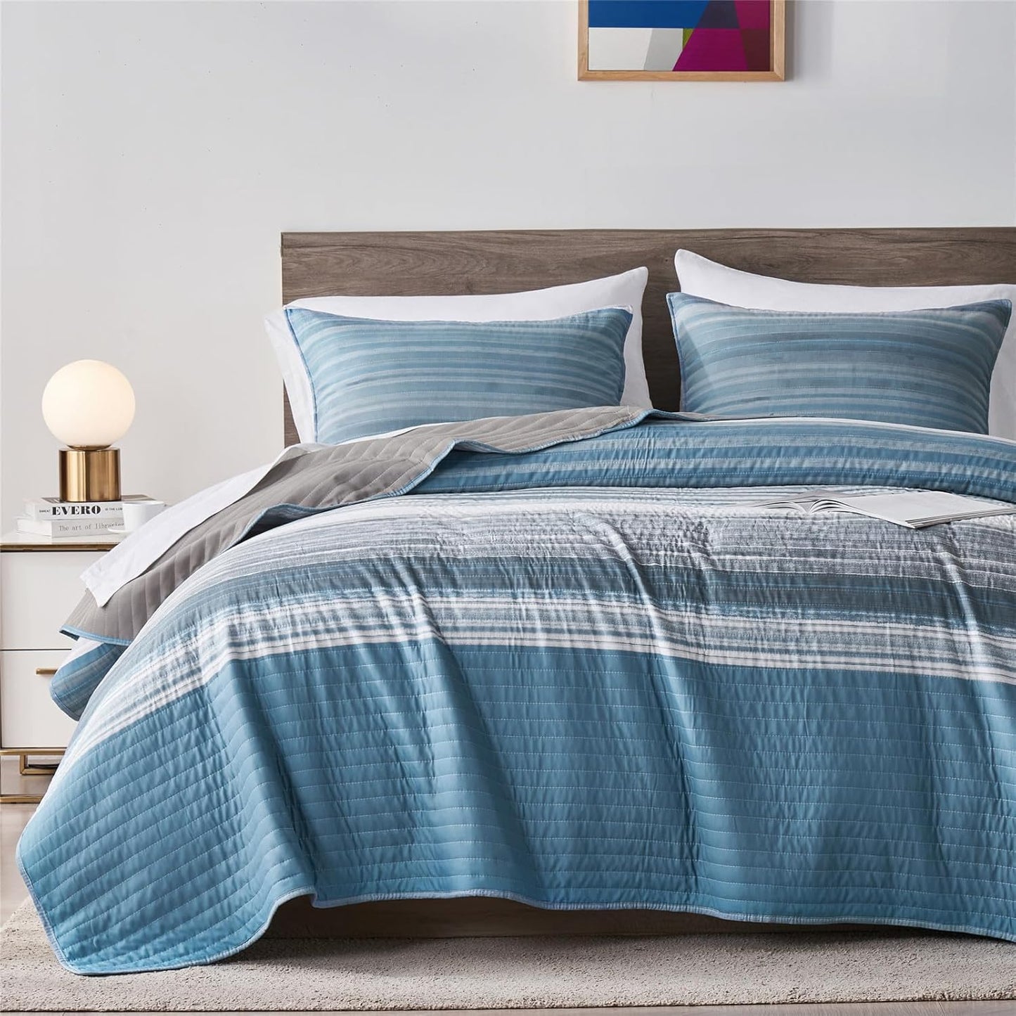 KAKIJUMN King Quilt Set with Blue Patchwork Stripes for Comfort