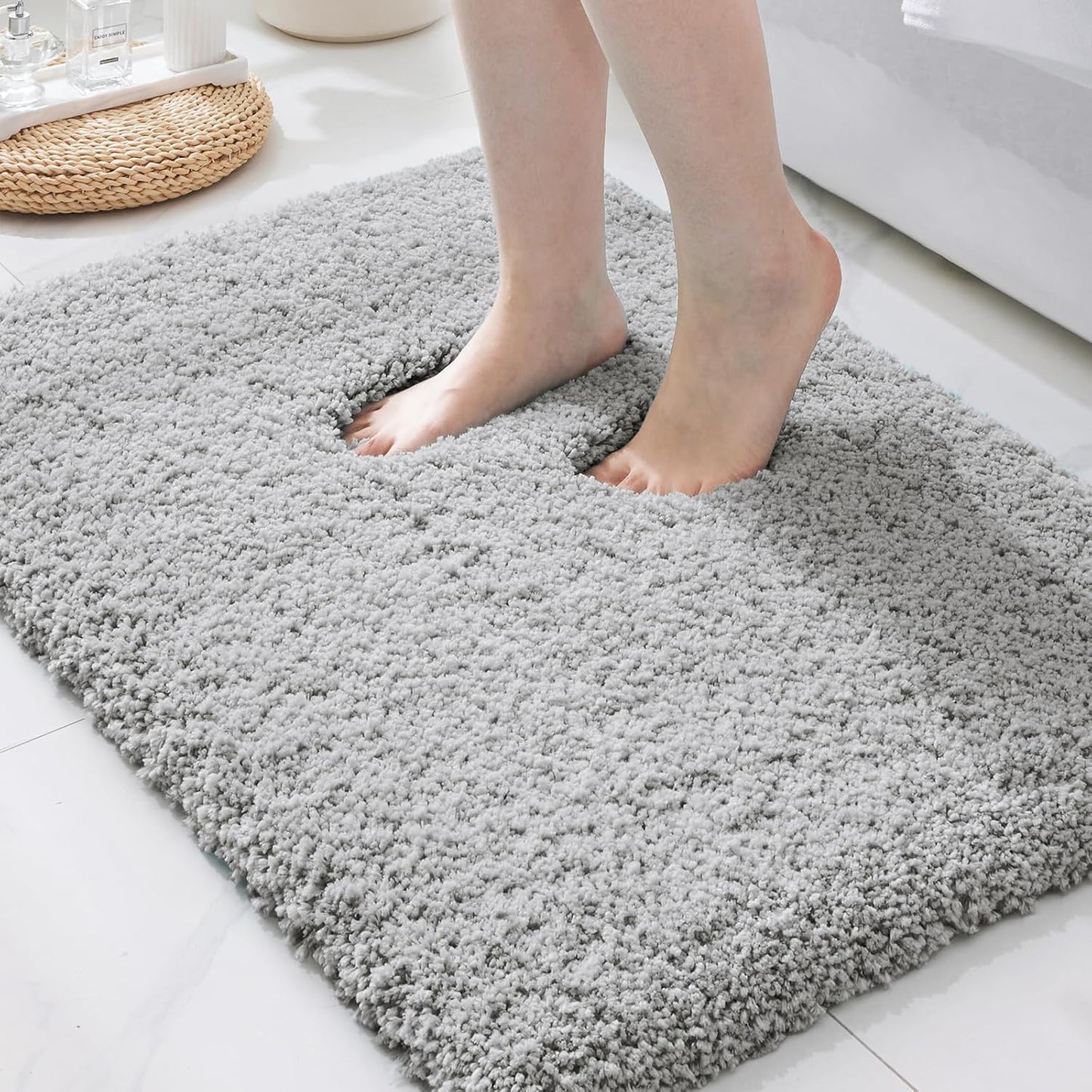 ILANGO Grey Bathroom Rugs: Non Slip, Super Absorbent & Soft