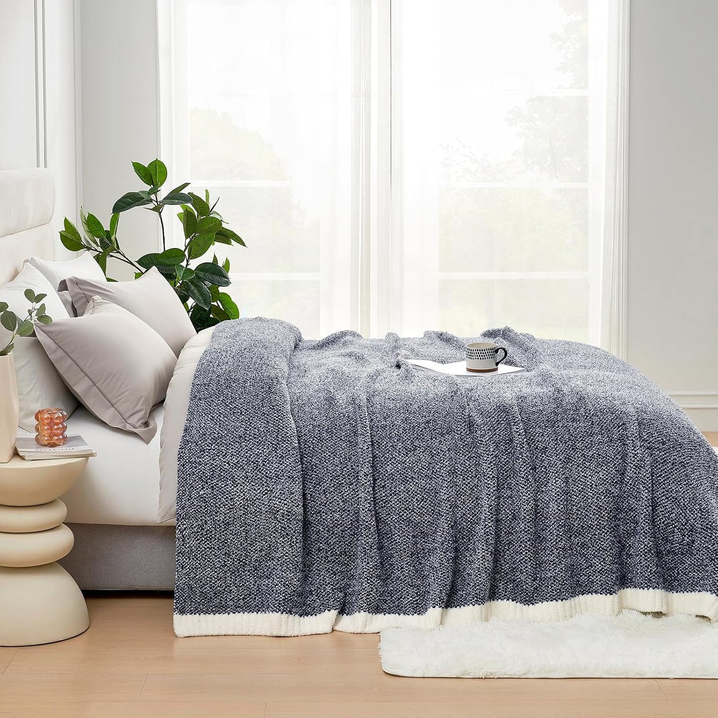 Snuggle Sac Heather Navy Oversized Twin-XL Blanket for Comfort