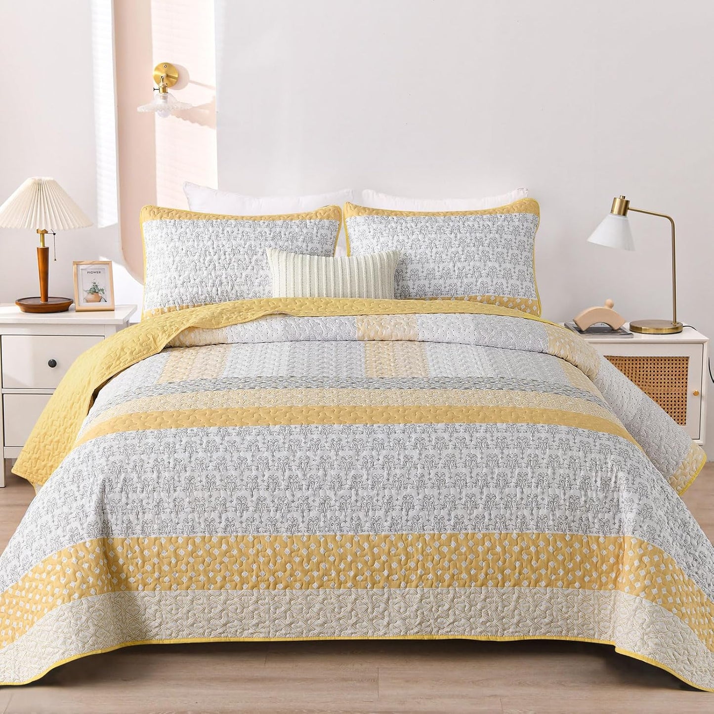 Bohemian Stripe Quilt Set Queen Size for Cozy All-Season Use