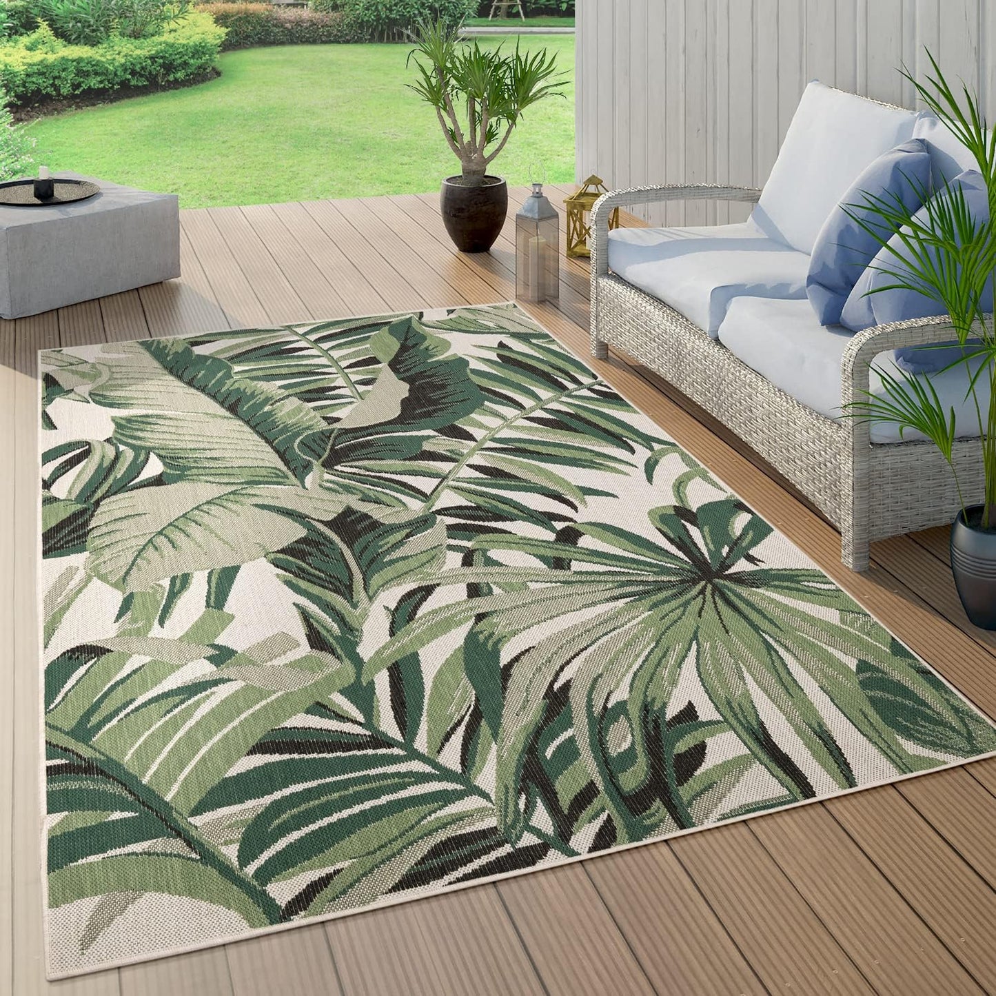 Tropical Palm Leaf Design Rug for Indoor and Outdoor Use