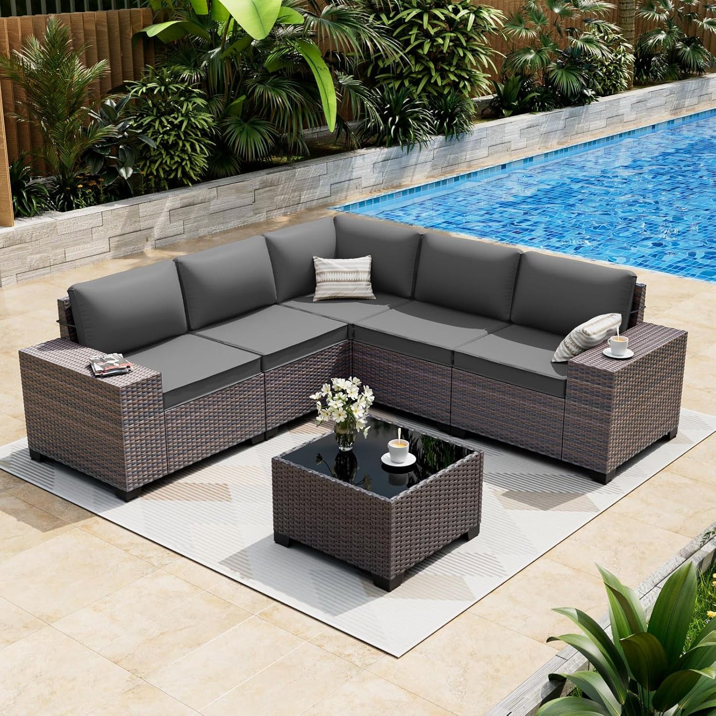 Oversized Wicker Sectional Furniture Set for Outdoor Relaxation