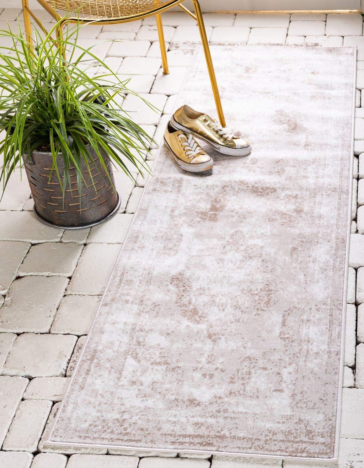 Unique Loom Sofia Collection Area Rug Runner for Elegant Spaces