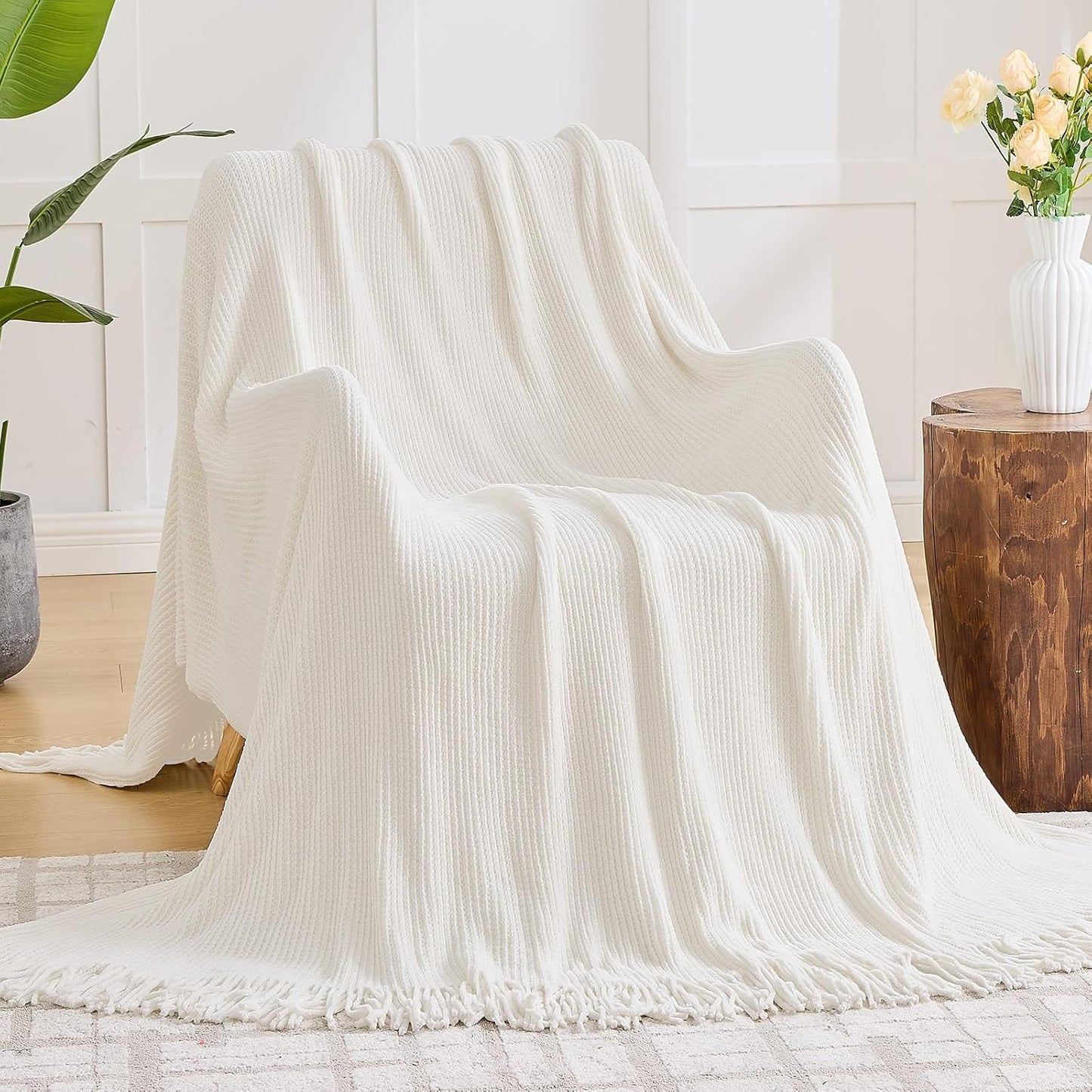 Cozy Chenille Throw Blanket for Couch Bed with Tassels
